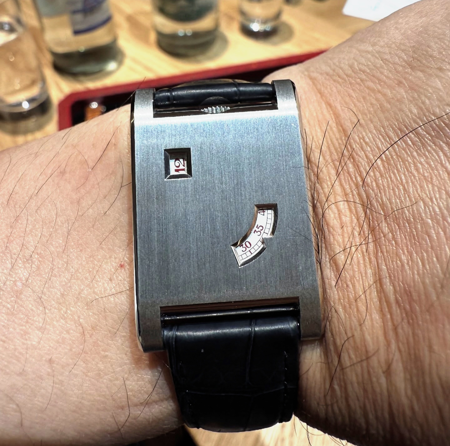 Cartier Tank à Guichets Jumping Hour (2025)
