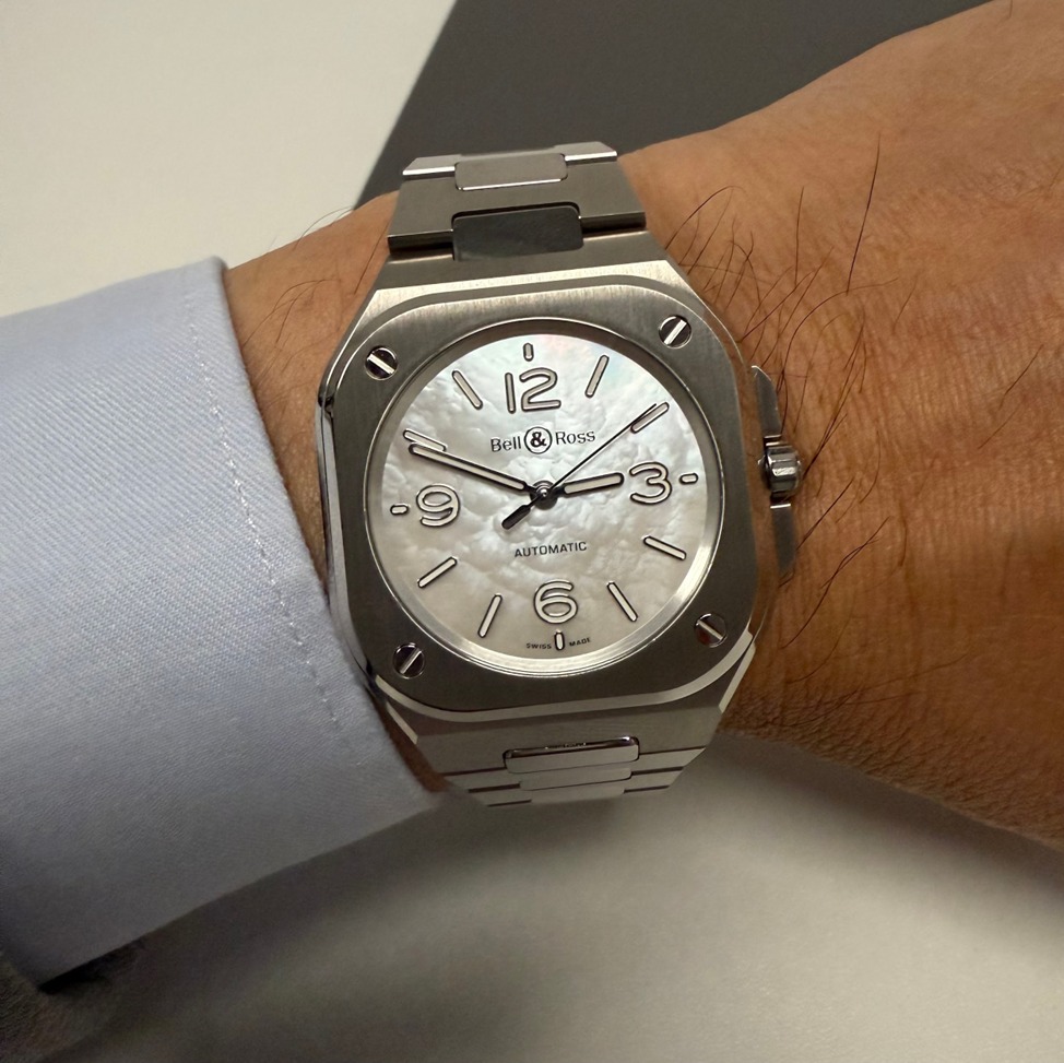 Bell & Ross BR-05 36mm in white mother-of-pearl (2025)