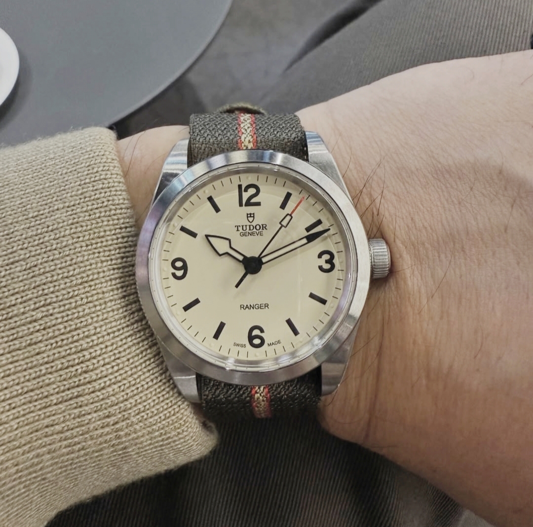 Tudor Ranger Dune White (2025)
