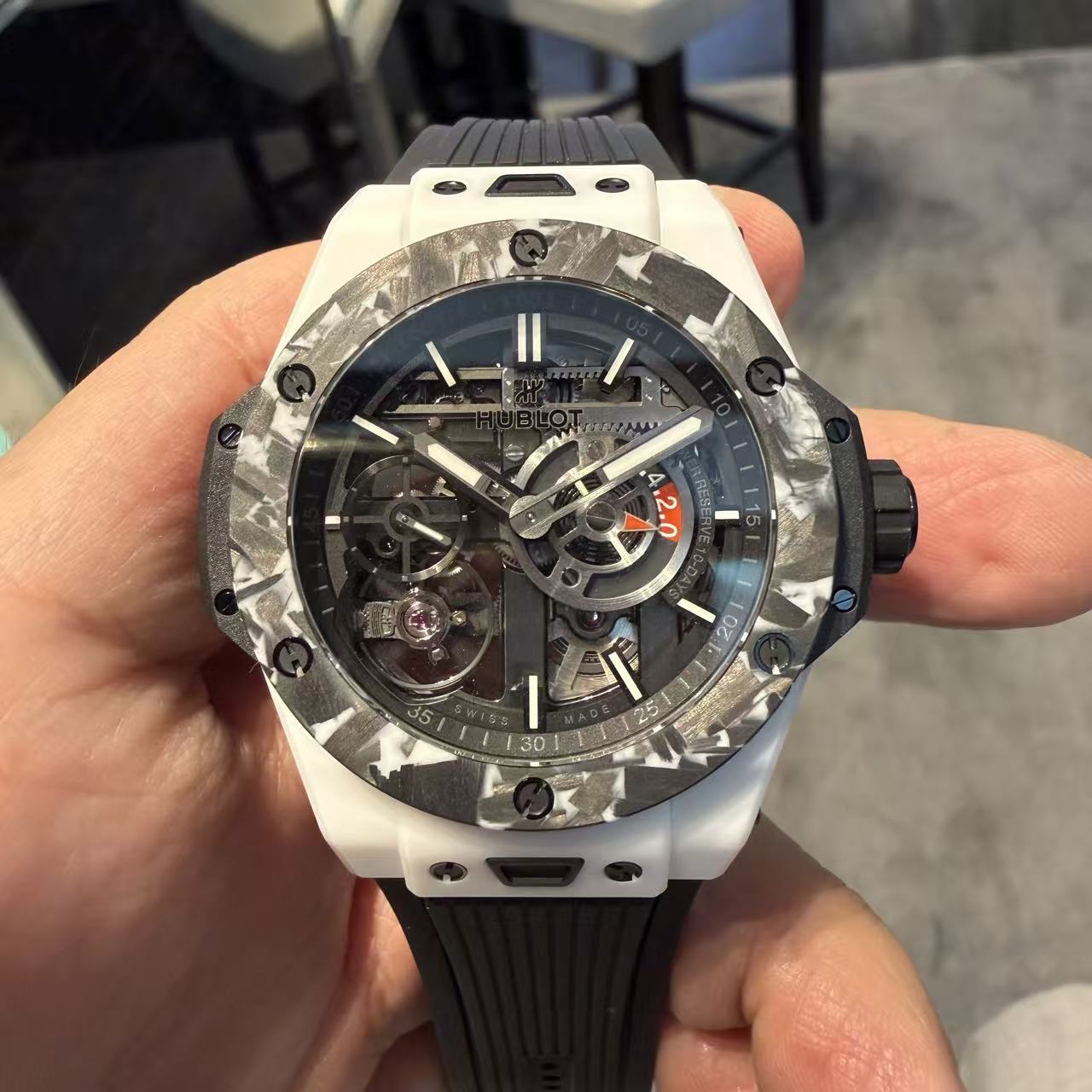 Hublot Big Bang Ceramic Carbon 2026