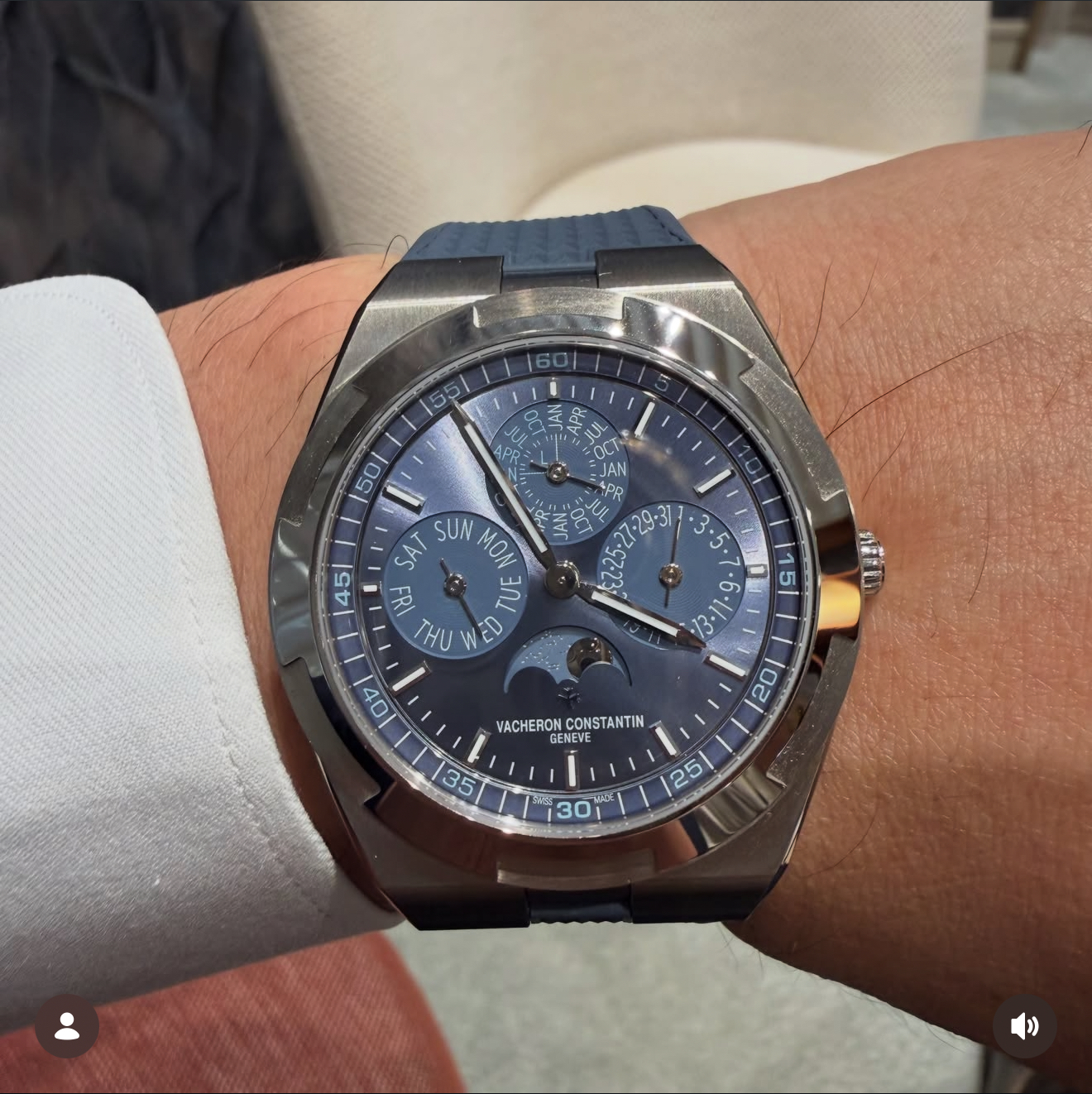 Vacheron Constantin Overseas Perpetual Calendar Ultra-Thin 30th Anniversary (2026)